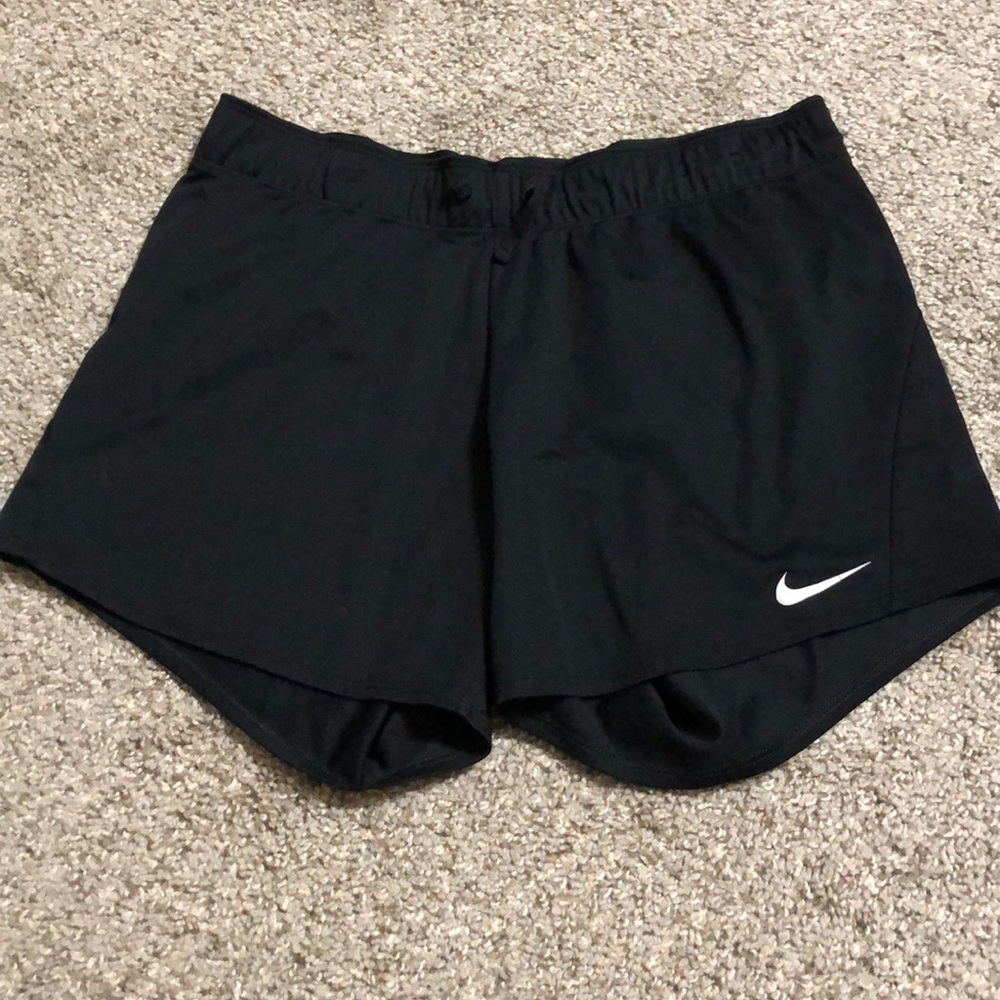 Black Nike shorts